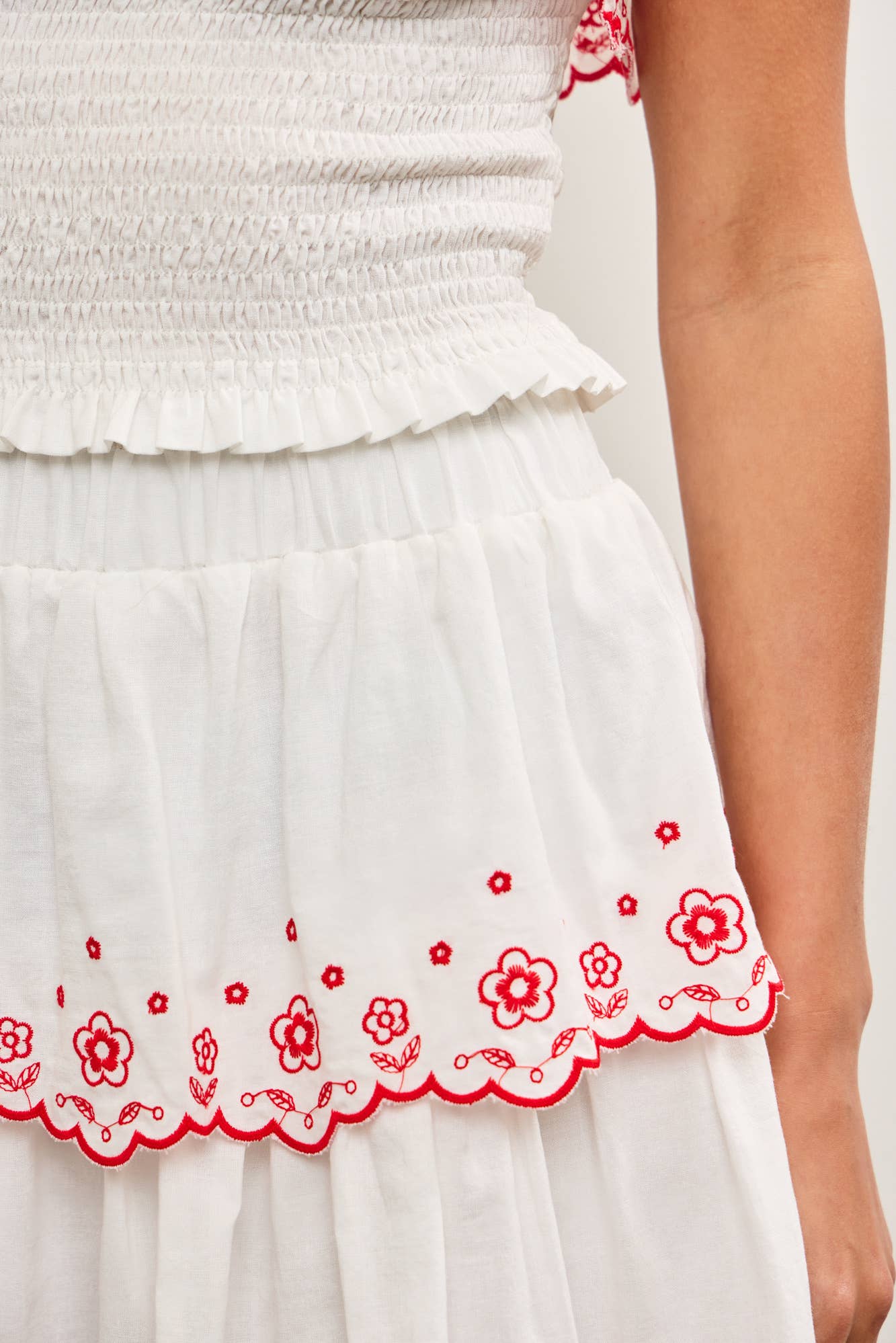 Banded Waist Embroidery Skirts