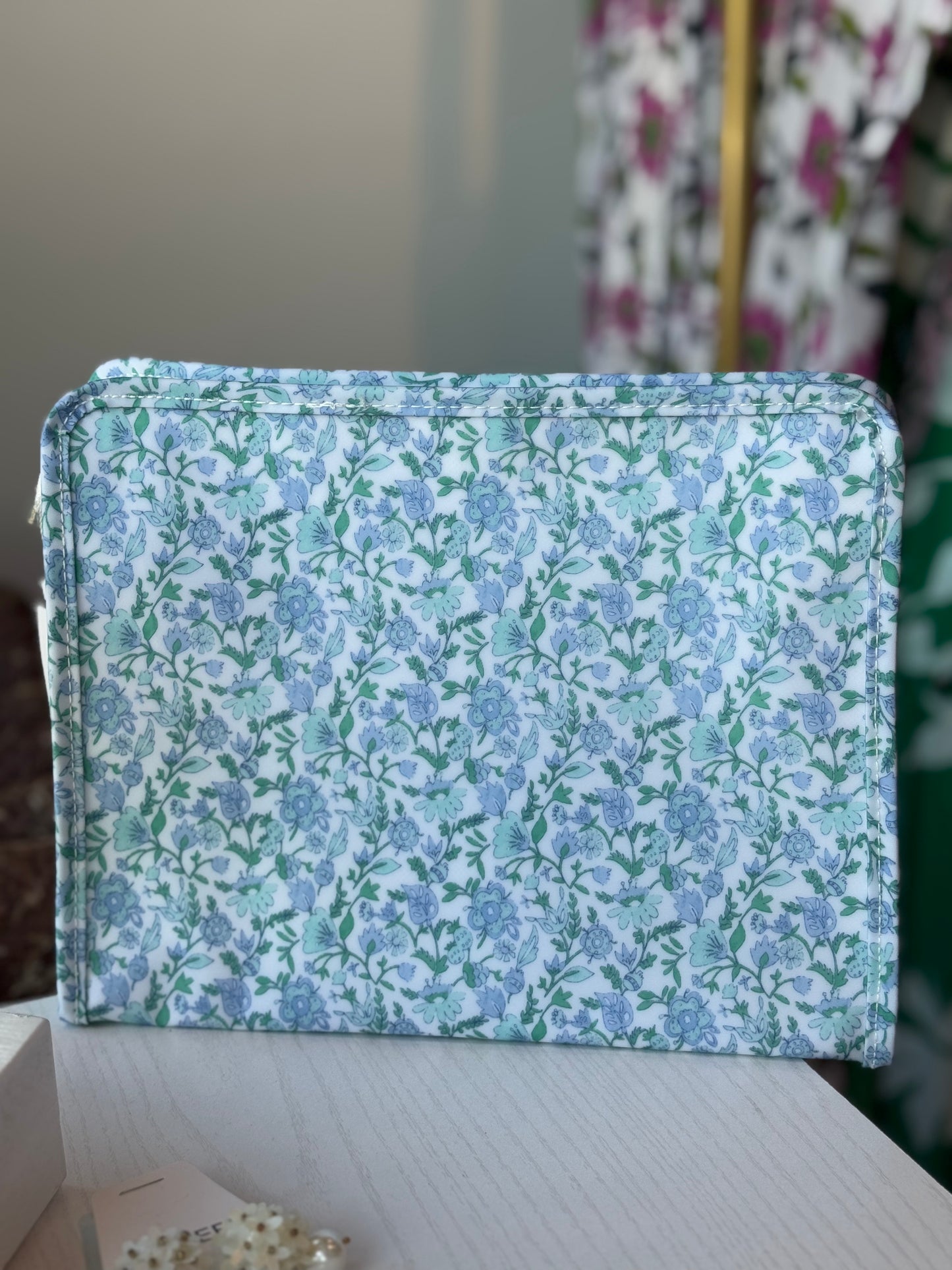 Roadie Large Zip Pouch