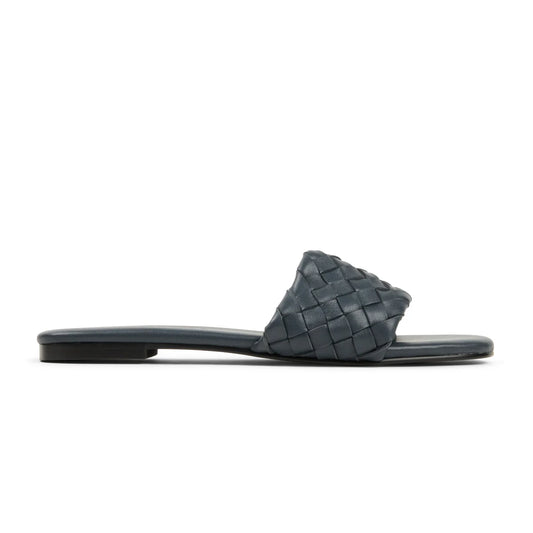 Nathalie Sandal