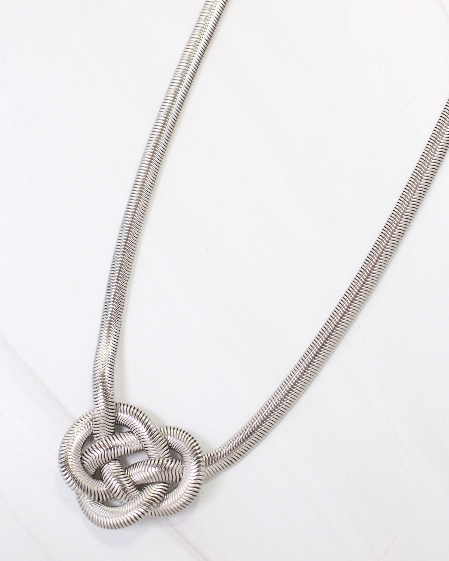 Bataria Knotted Snake Chain Necklace WP Silver