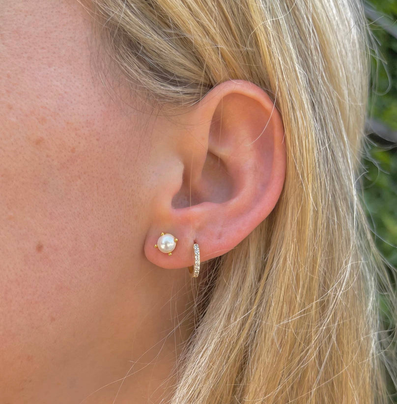 Golden Pearl Tiny Studs