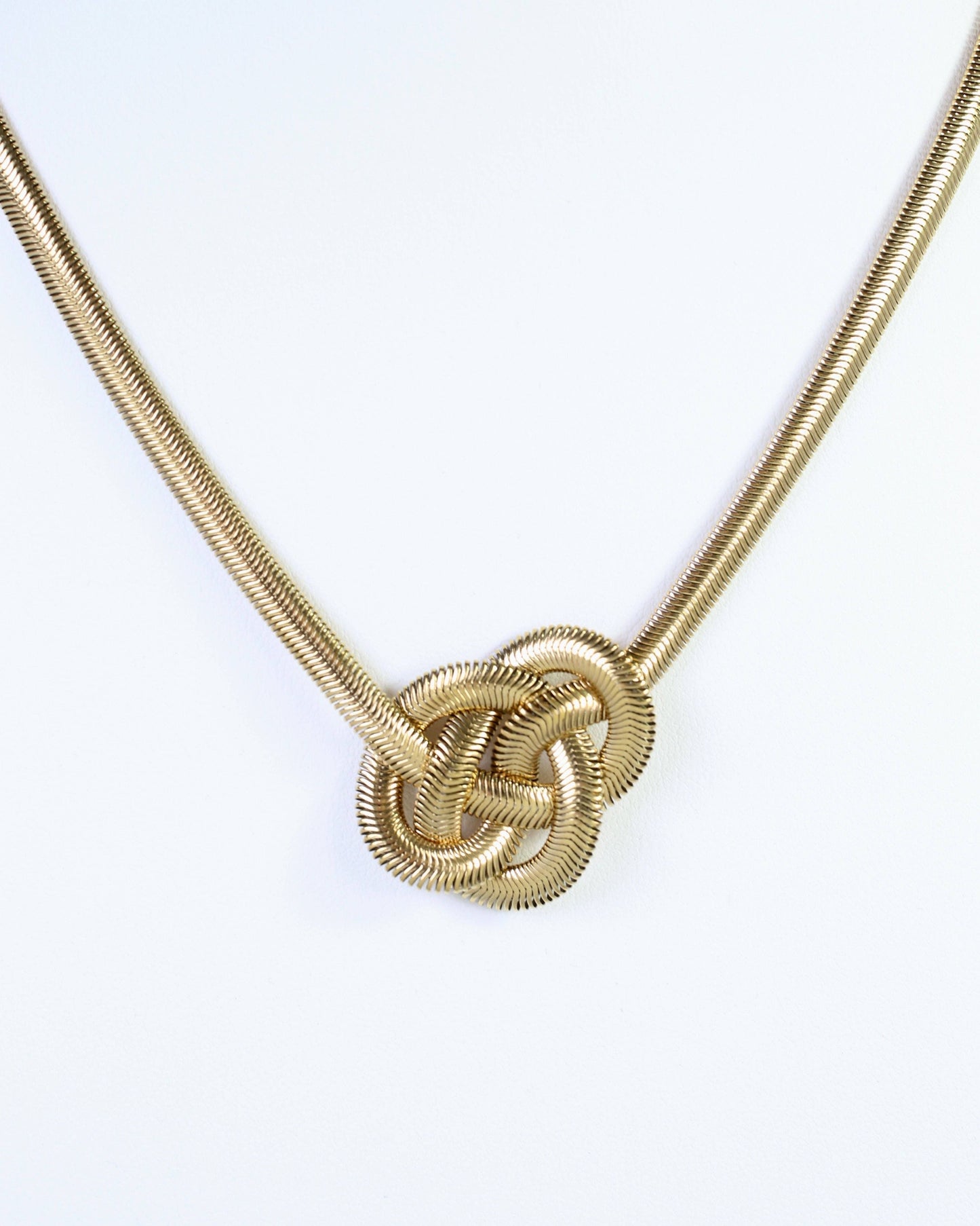 Bataria Knotted Snake Chain Necklace WP Gold