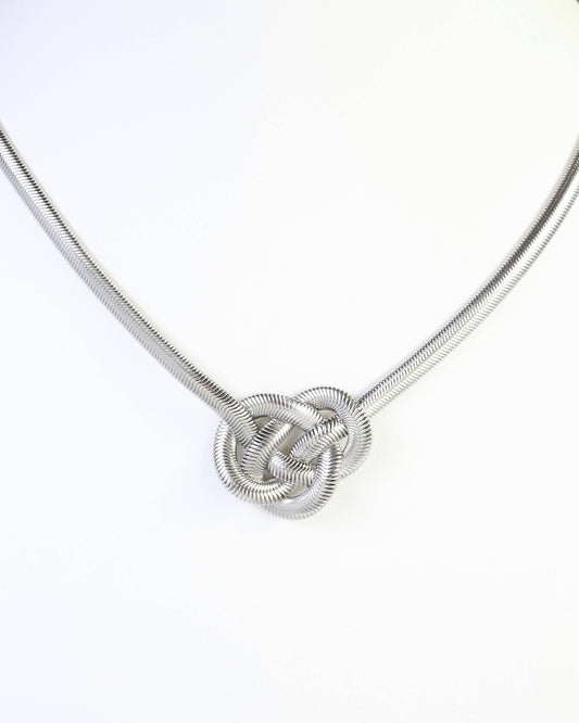 Bataria Knotted Snake Chain Necklace WP Silver
