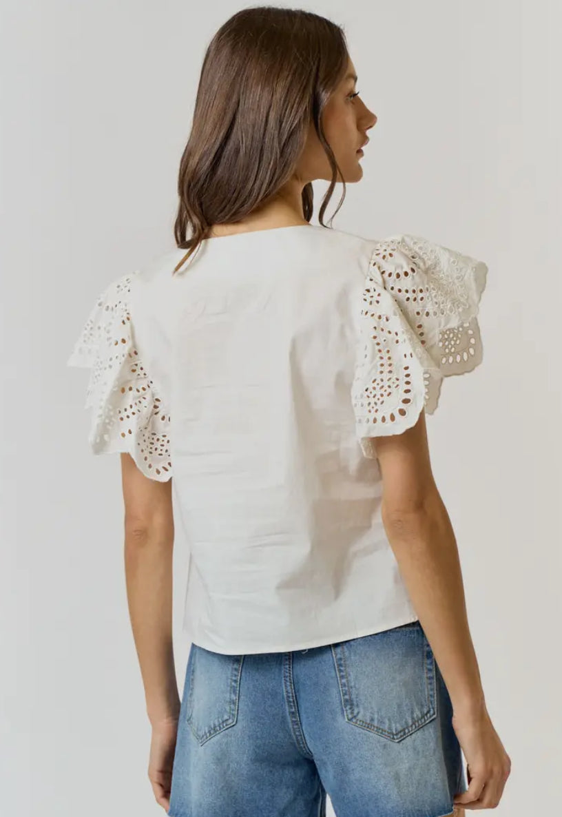 Eyelet Vneck Ruffle Sleeve Top (Size L)