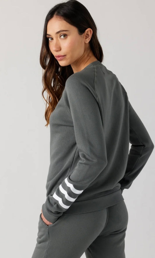 Waves Pullover in Storm