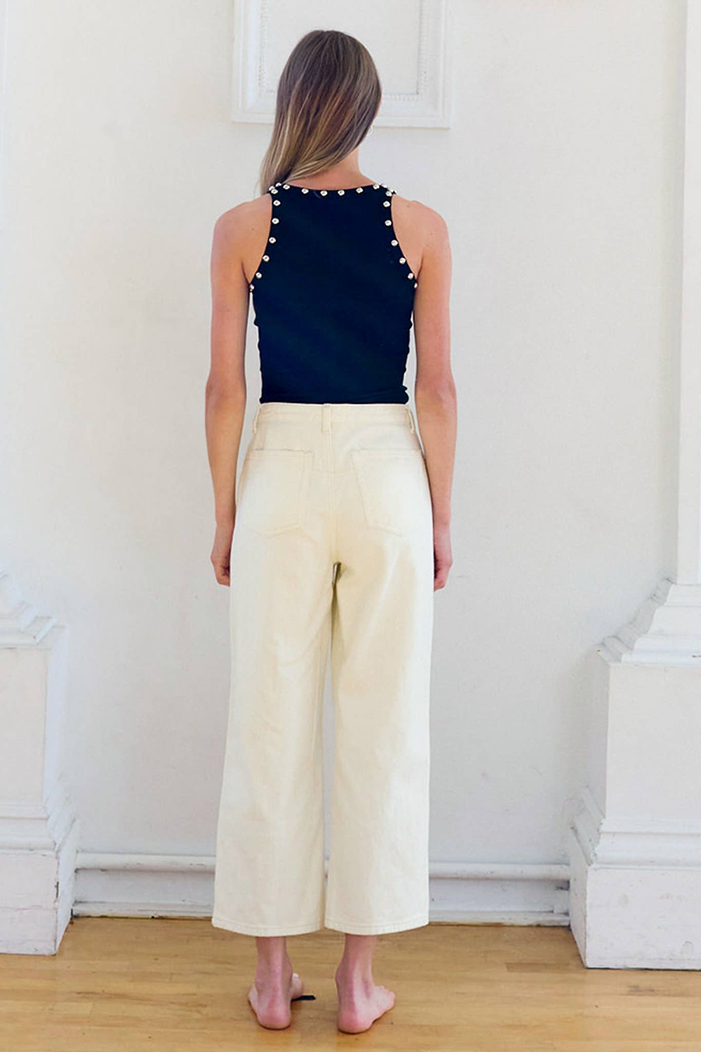 Stud Detail Tank