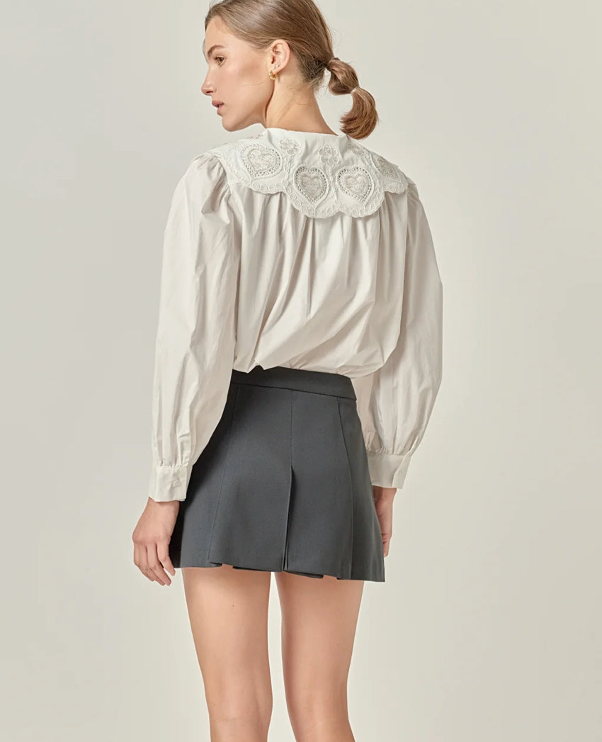 Scallop Embroidered Large Collar Blouse
