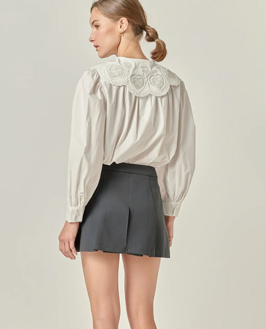 Scallop Embroidered Large Collar Blouse