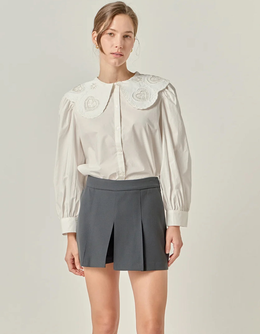 Scallop Embroidered Large Collar Blouse