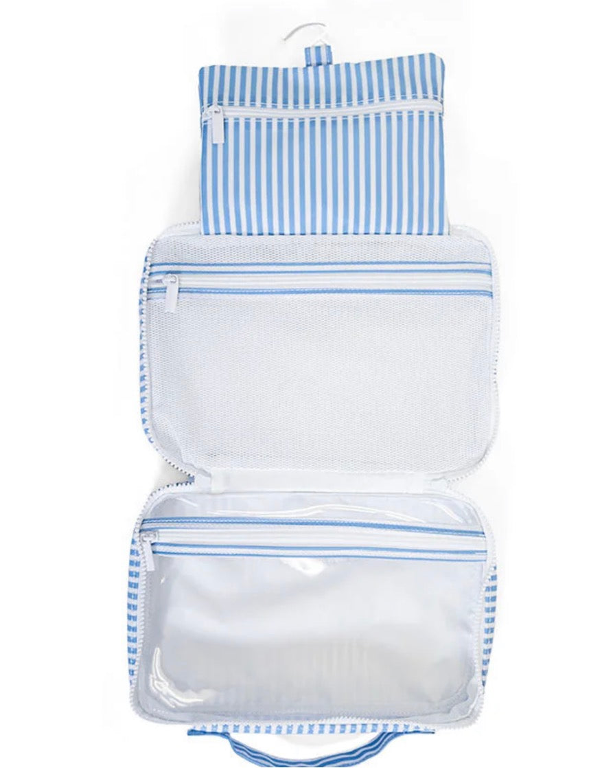 Bundle Up Hanging Toiletry Bag