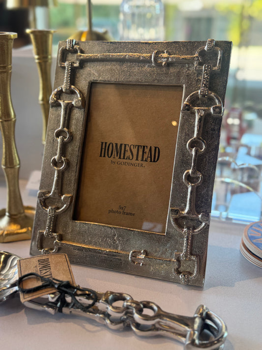 Horsebit Frame 5x7