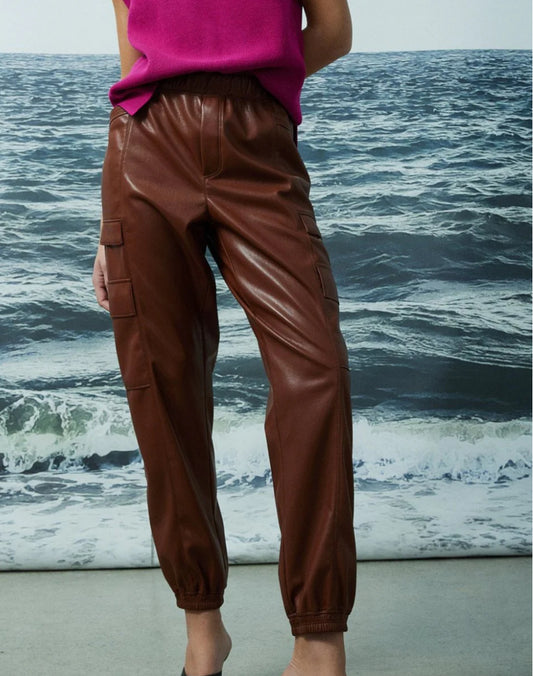 Malo Faux Leather Jogger in Rich Brown