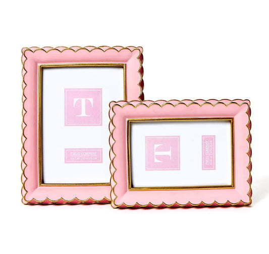 Pink Scalloped Picture Frame