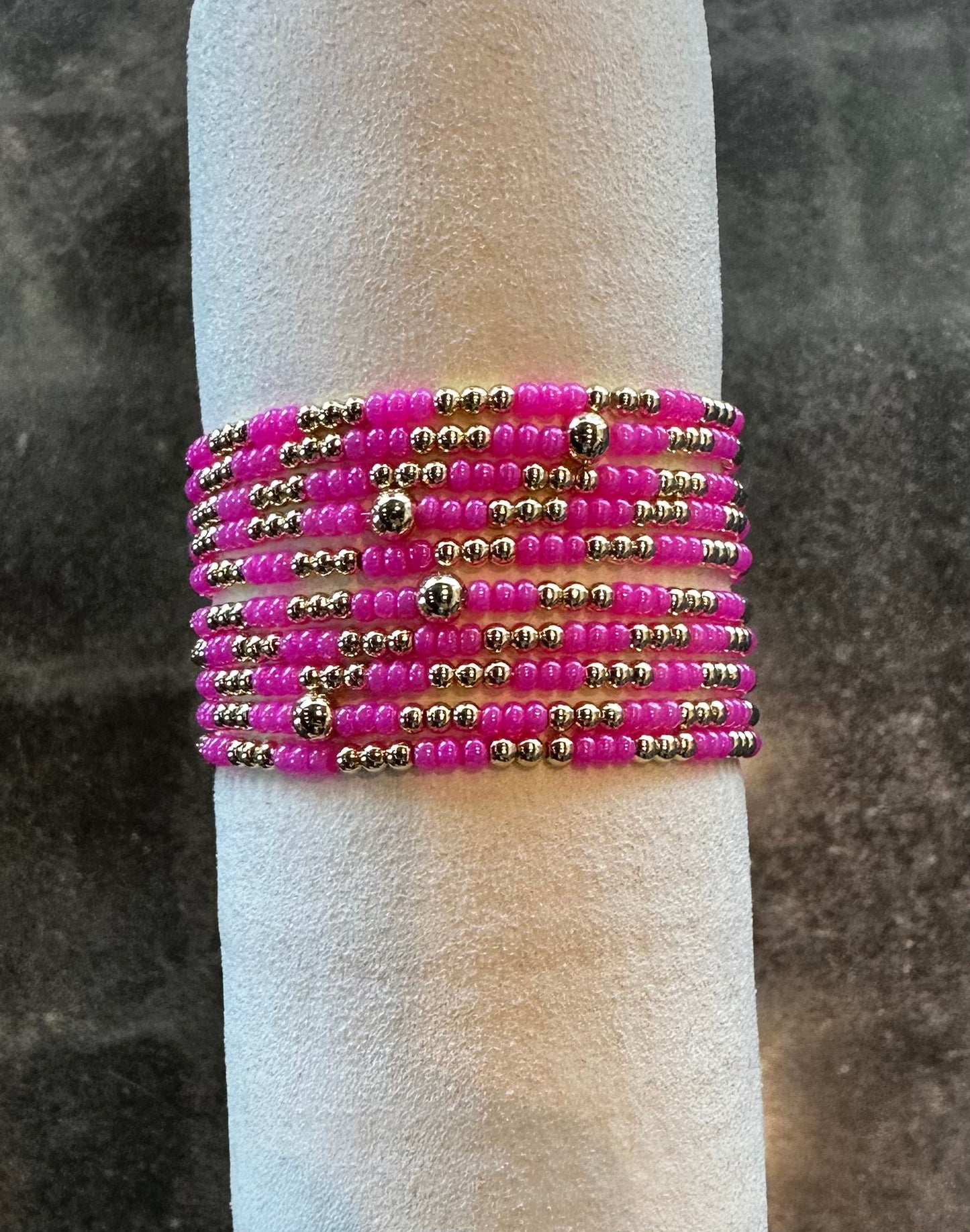 3mm Gold and Pink Alternating Beaded Bracelet