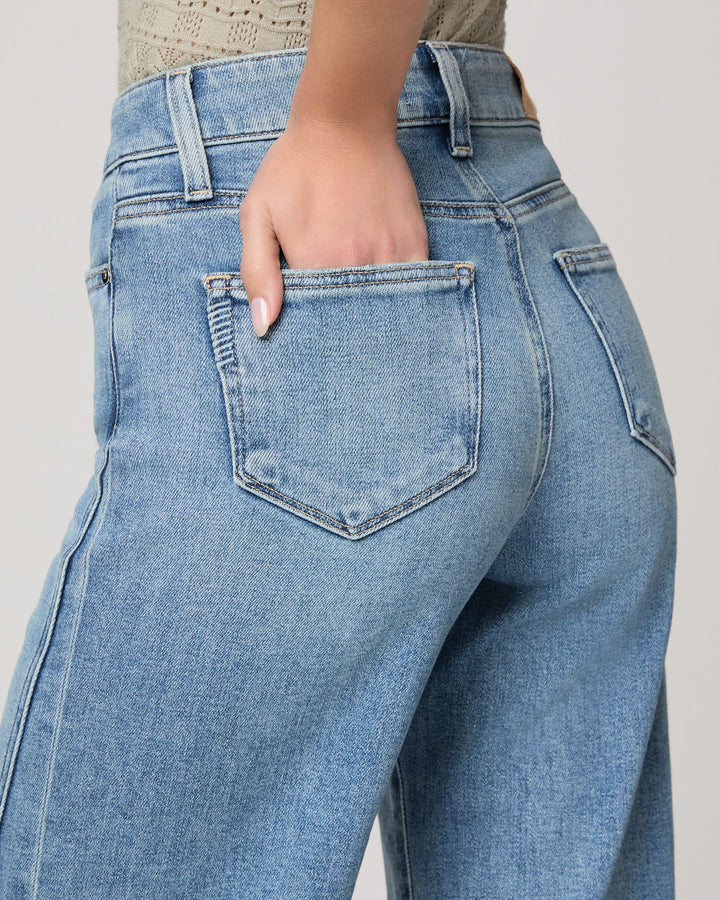 Anessa Twisted Seam in Explorer