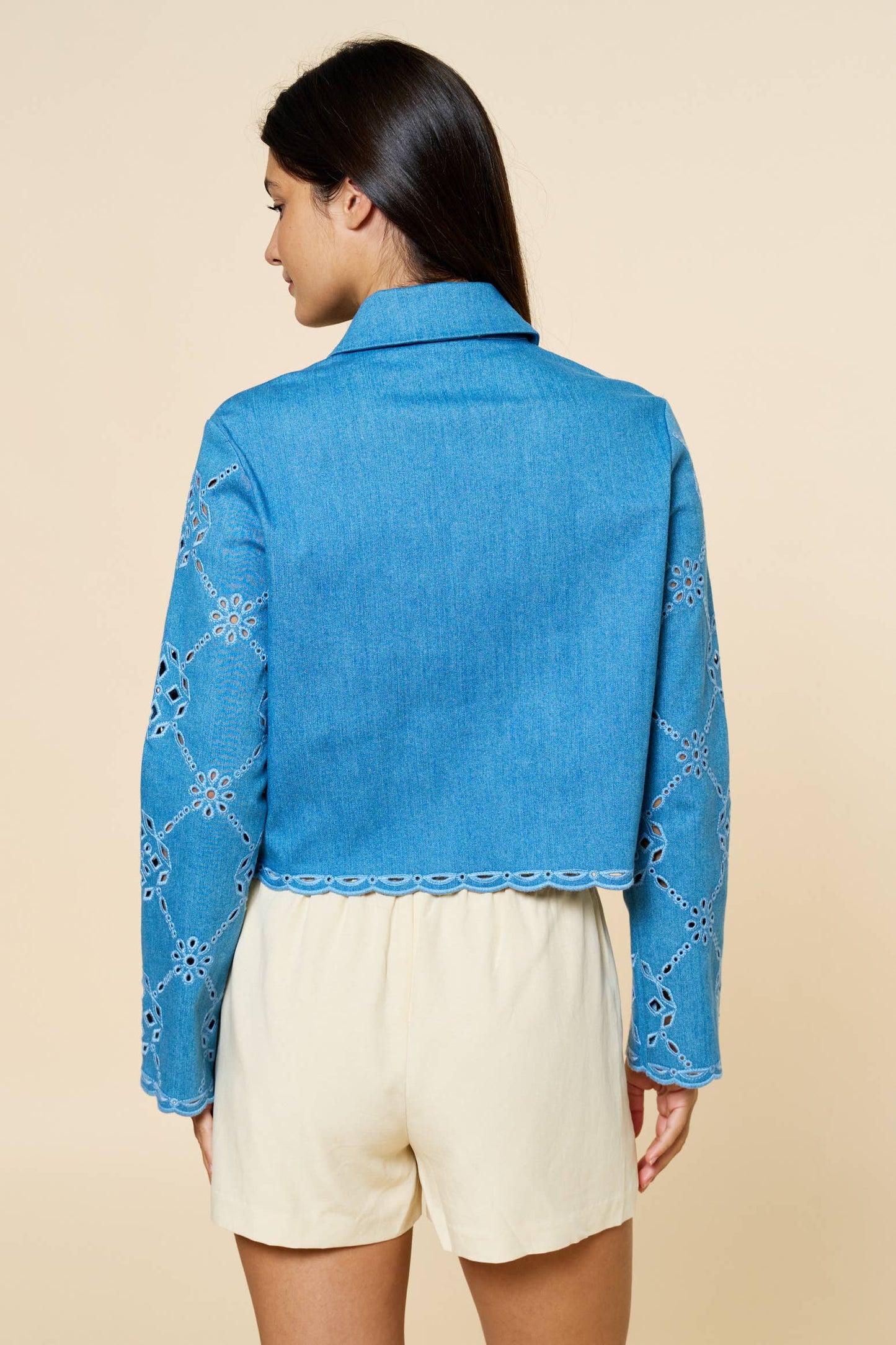 Embroidered Scalloped Button Up Jacket-L